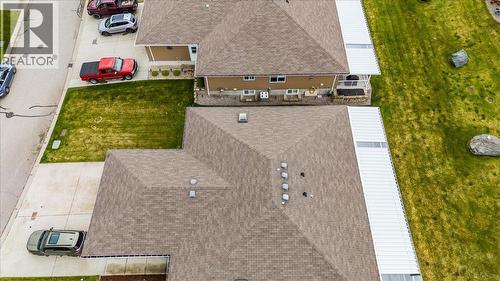 7136 Wright Way, Trail, BC - Outdoor
