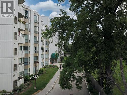 3267 KING Street E Unit# 505  Kitchener, ON N2A 4A4