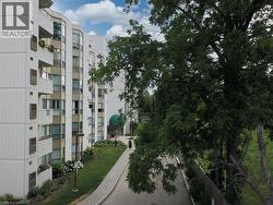 3267 KING Street E Unit# 505  Kitchener, ON N2A 4A4