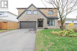 3301 NADINE CRESCENT Mississauga, ON L5A 3L4