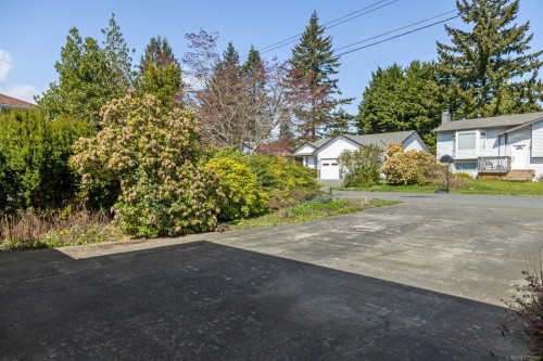 2071 Gull Ave, Comox, BC 