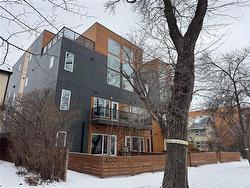 203-400 Wardlaw AVE  Winnipeg, MB R3L 0L7
