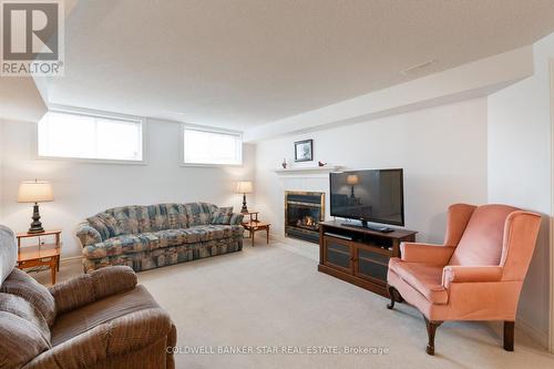 17 Windemere Place, St. Thomas, ON - Indoor Photo Showing Living Room With Fireplace