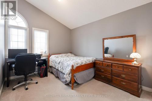 17 Windemere Place, St. Thomas, ON - Indoor Photo Showing Bedroom