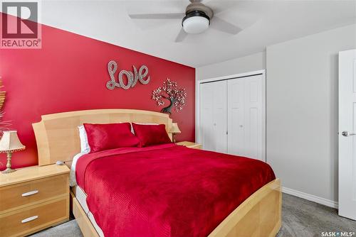 2103 9Th Avenue, Humboldt, SK - Indoor Photo Showing Bedroom