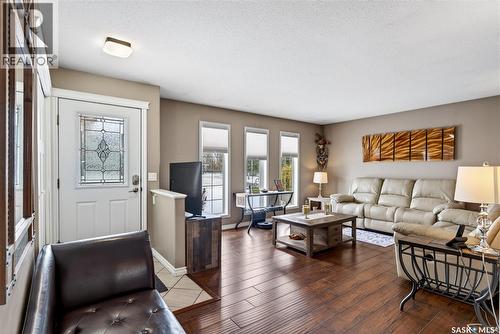 2103 9Th Avenue, Humboldt, SK - Indoor Photo Showing Living Room
