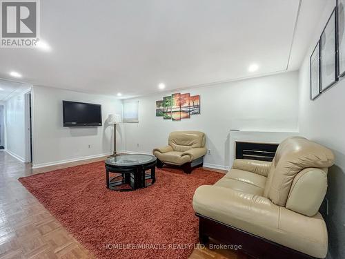 3485 Oakglade Crescent, Mississauga, ON - Indoor Photo Showing Other Room