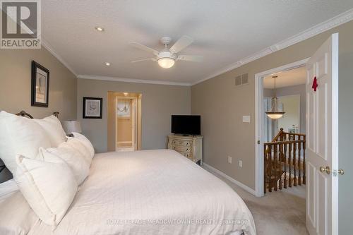 2542 Valencia Road, Mississauga, ON - Indoor Photo Showing Bedroom
