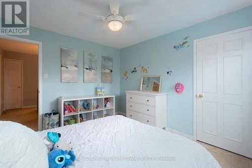 2542 Valencia Road, Mississauga, ON - Indoor Photo Showing Bedroom