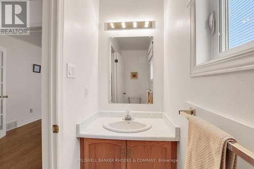 73 Bramblegrove Crescent, Ottawa, ON - Indoor Photo Showing Bathroom