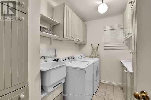 73 Bramblegrove Crescent, Ottawa, ON - Indoor Photo Showing Laundry Room