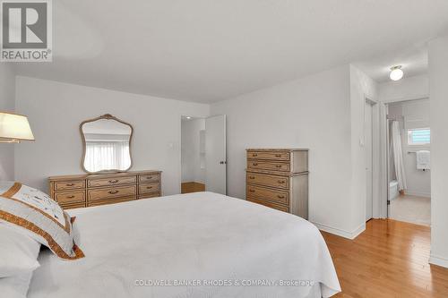 73 Bramblegrove Crescent, Ottawa, ON - Indoor Photo Showing Bedroom