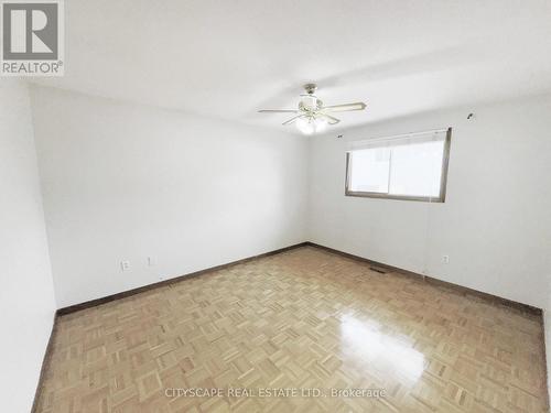 Primary Bedroom - 7 Quincy Court, Hamilton, ON - Indoor Photo Showing Other Room