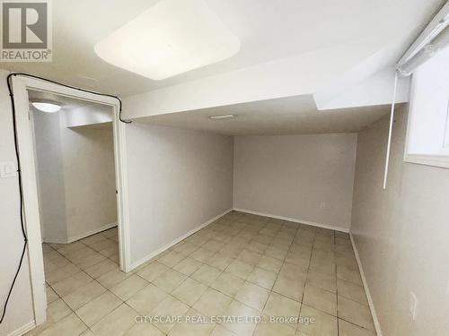 7 Quincy Court, Hamilton, ON - Indoor Photo Showing Other Room