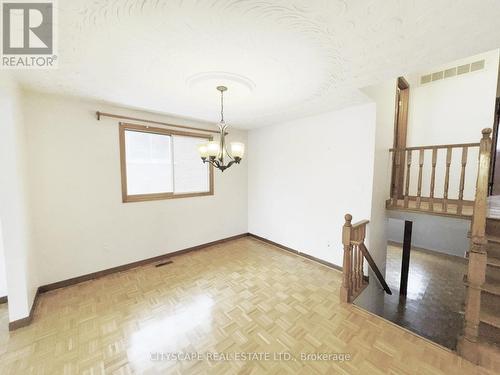 Dining Room - 7 Quincy Court, Hamilton, ON - Indoor Photo Showing Other Room