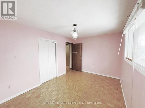 Bedroom #2 - 7 Quincy Court, Hamilton, ON - Indoor Photo Showing Other Room