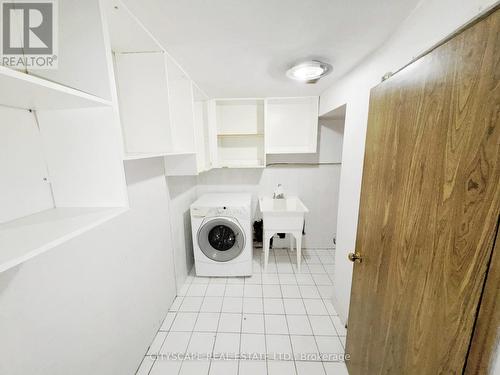 Basement Laundry Room - 7 Quincy Court, Hamilton, ON - Indoor Photo Showing Laundry Room