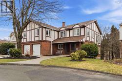 11 Wheatstone Heights  Dartmouth, NS B2Y 4E1