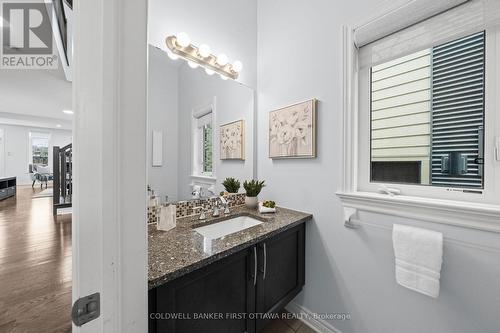 206 Ancaster Avenue, Ottawa, ON - Indoor Photo Showing Bathroom