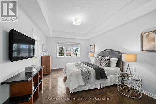 206 Ancaster Avenue, Ottawa, ON - Indoor Photo Showing Bedroom