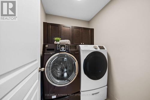 206 Ancaster Avenue, Ottawa, ON - Indoor Photo Showing Laundry Room