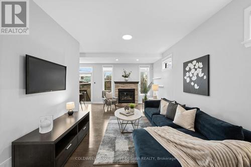 206 Ancaster Avenue, Ottawa, ON - Indoor Photo Showing Living Room With Fireplace