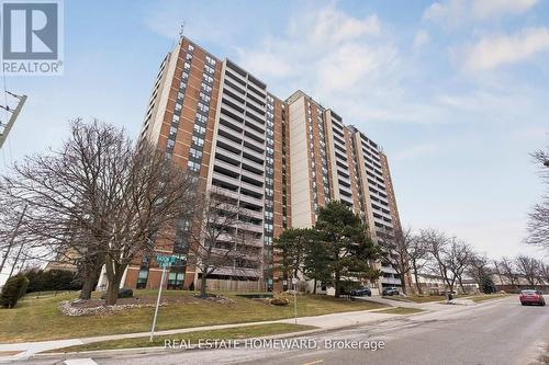 209 - 1210 RADOM STREET  Pickering, ON L1W 2Z3