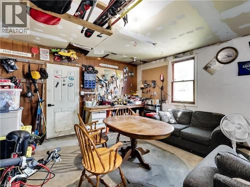 9183 Silver Street, Caistor Centre, ON - Indoor