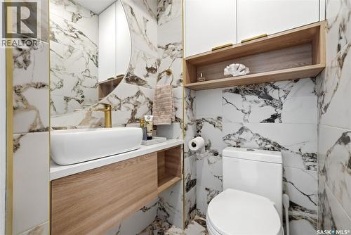 3200 Albert Street, Regina, SK - Indoor Photo Showing Bathroom