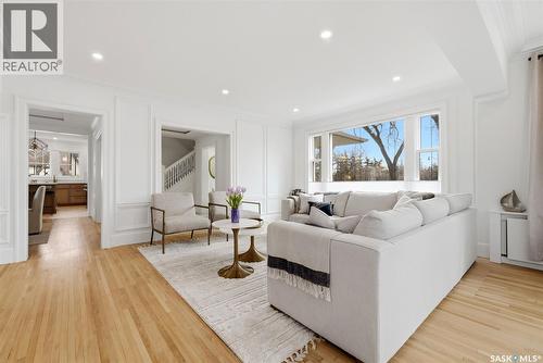3200 Albert Street, Regina, SK - Indoor Photo Showing Living Room