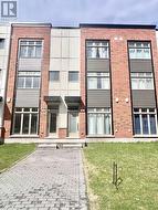 917 MOSES TENNISCO STREET  Ottawa, ON K1K 5A8