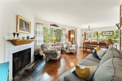 Salon - 217 Ch. Lord, Hatley - Municipalité, QC - Indoor Photo Showing Living Room With Fireplace