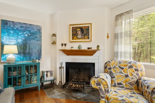Salon - 217 Ch. Lord, Hatley - Municipalité, QC - Indoor Photo Showing Living Room With Fireplace
