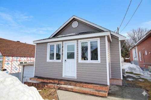 230 11e Rue  Val-D'Or, QC J9P 3J2