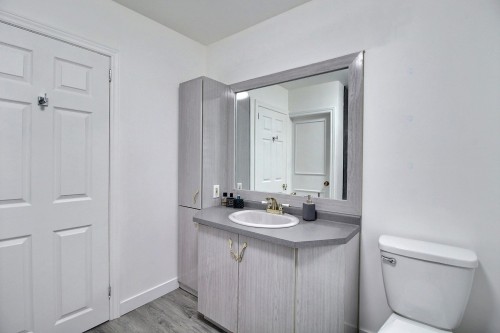 Salle de bains - 230 11E Rue, Val-D'Or, QC - Indoor Photo Showing Bathroom