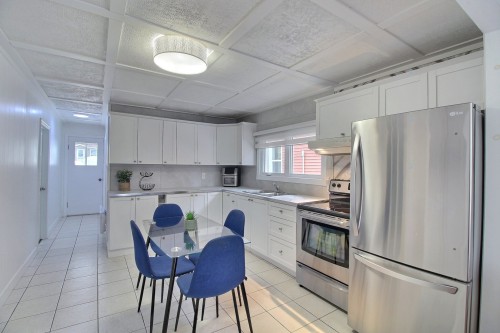 Cuisine - 230 11E Rue, Val-D'Or, QC - Indoor Photo Showing Kitchen