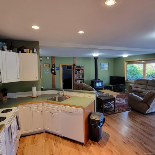 326 Tower Rd, Bamfield, BC 