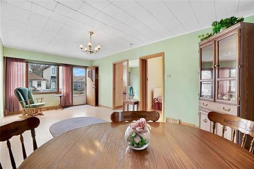 693 Walker Ave, Winnipeg, MB 