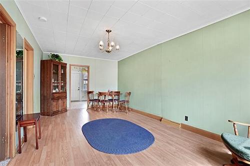 693 Walker Ave, Winnipeg, MB 