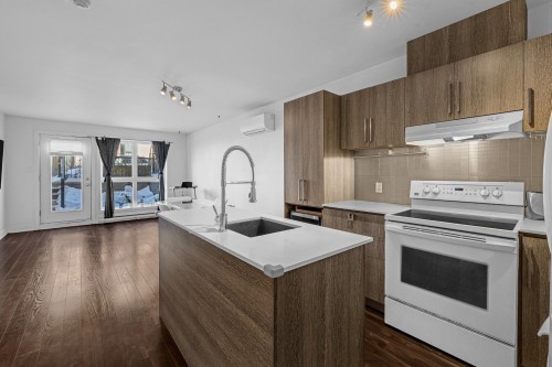 Kitchen - 1-7702 18E Avenue, Montréal (Villeray/Saint-Michel/Parc-Extension), QC - Indoor Photo Showing Kitchen