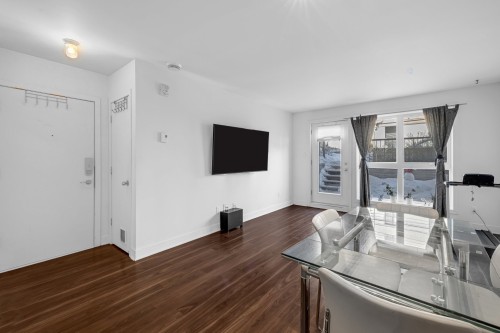 Living Room - 1-7702 18E Avenue, Montréal (Villeray/Saint-Michel/Parc-Extension), QC - Indoor