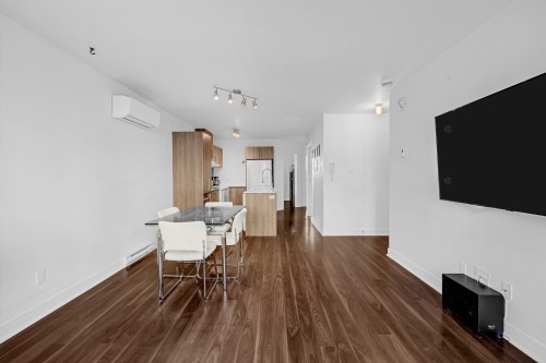 Living Room - 1-7702 18E Avenue, Montréal (Villeray/Saint-Michel/Parc-Extension), QC - Indoor Photo Showing Other Room