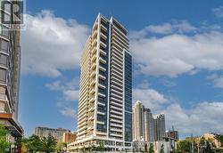 2702 - 75 CANTERBURY PLACE  Toronto, ON M2N 0L2