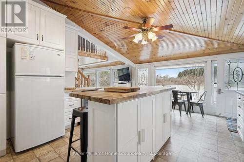 973 Road 10 West, Mapleton, ON - Indoor