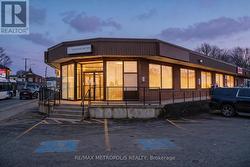 1 - 21 ESSA ROAD  Barrie, ON L4N 3K4