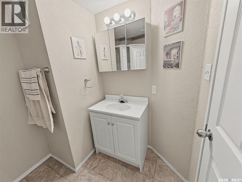 533 Palliser Drive, Swift Current, SK - Indoor Photo Showing Other Room