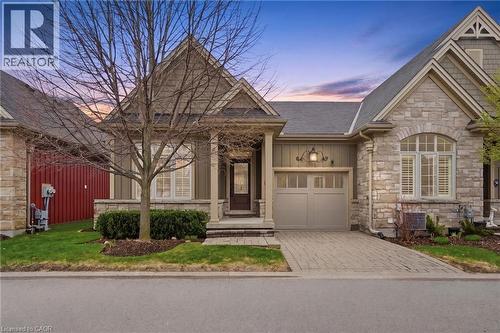 215 VANSICKLE Road Unit# 8  St. Catharines, ON L2S 0E3