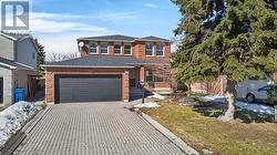 325 SALISBURY LANE  Newmarket, ON L3Y 8A6