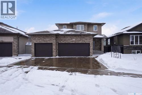 1532 Maple Hill Crescent N, Regina, SK - Outdoor With Facade