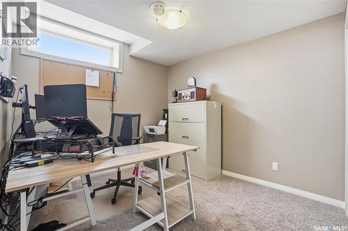 1532 Maple Hill Crescent N, Regina, SK - Indoor Photo Showing Office
